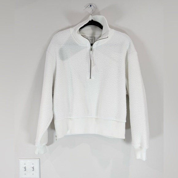 Varley Tops - 🔥Varley White Logo Pullover Tag Detail Womens Size M NWOT 🔥